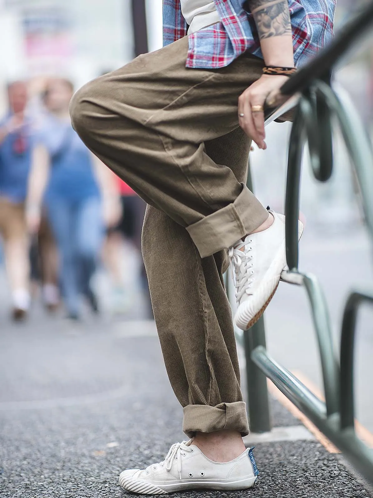 124 Amó Relaxed Corduroy Trousers