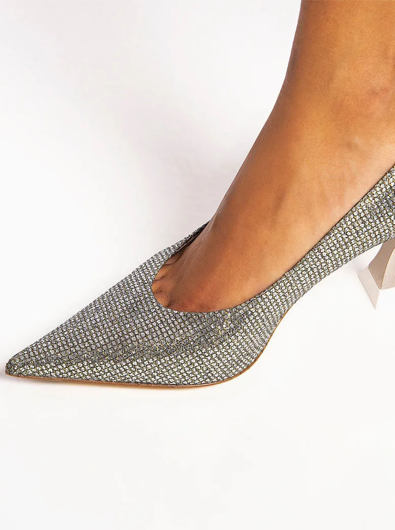 Lola silver