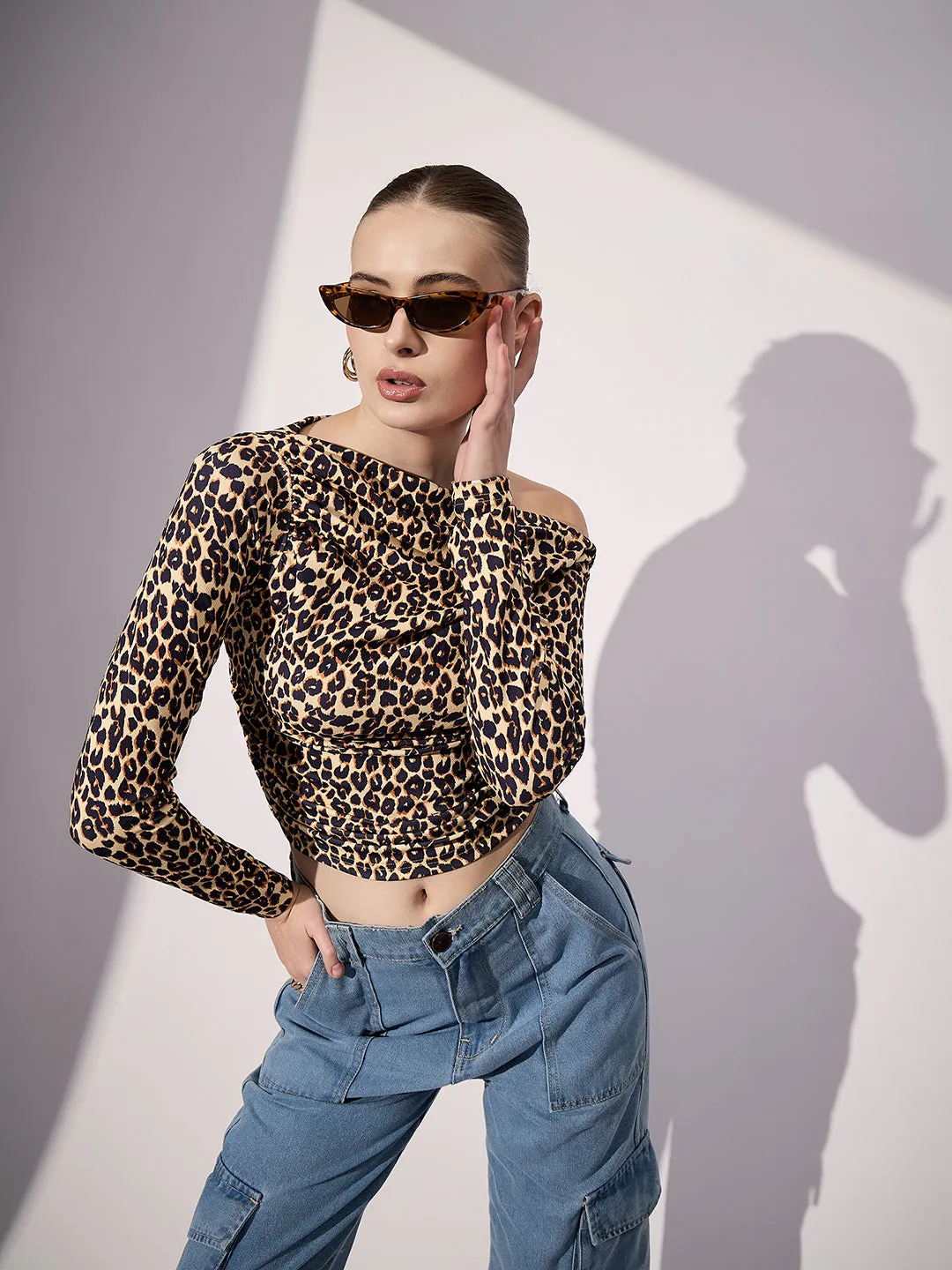 Stretchable Asymmetrical Ruched Top
