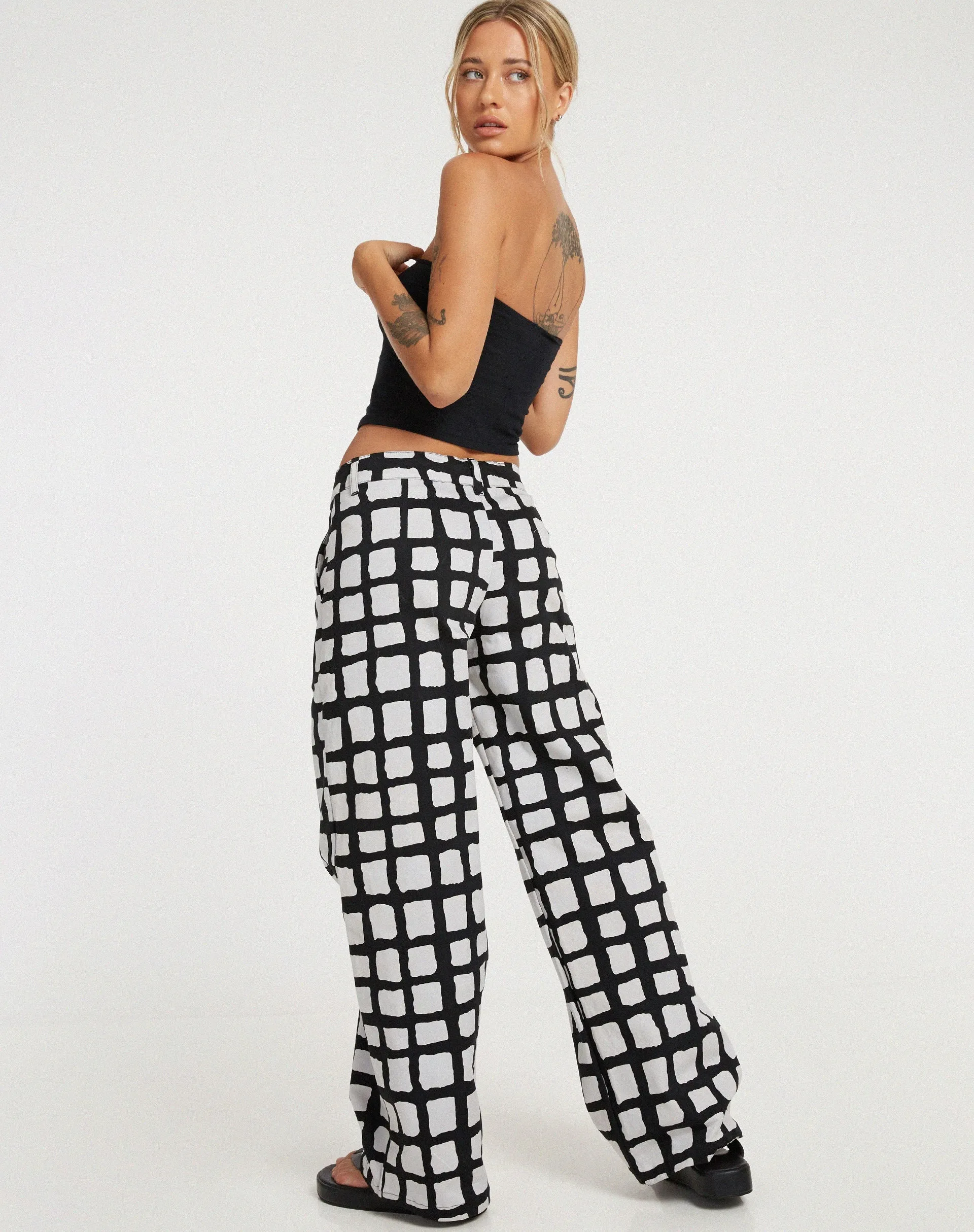 Suri Wide Leg Trousers in Mono Painted Check Black